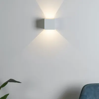 UP&DOWN - LED Væglampe, 100x100, IP 54, Hvid